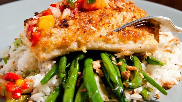 oceans-234-macadamia-mahi-mahi-0101.jpg